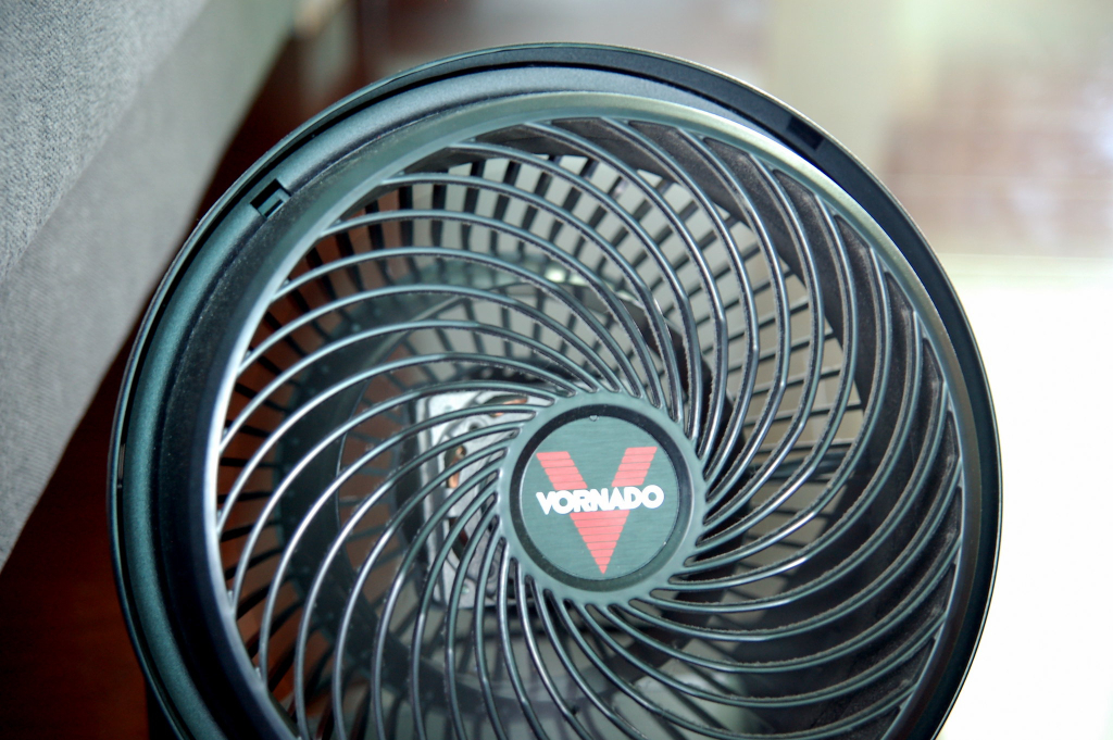 how to clean vornado fan