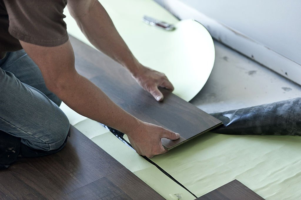 How To Stagger Vinyl Plank Flooring